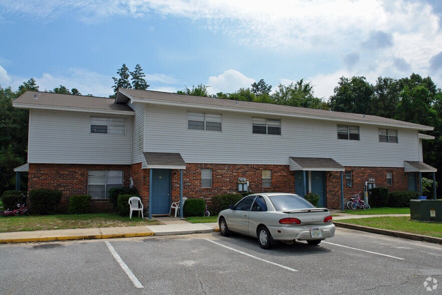 More Photos Of 400 Kelly Mill Rd, Valparaiso Apartments For Sale