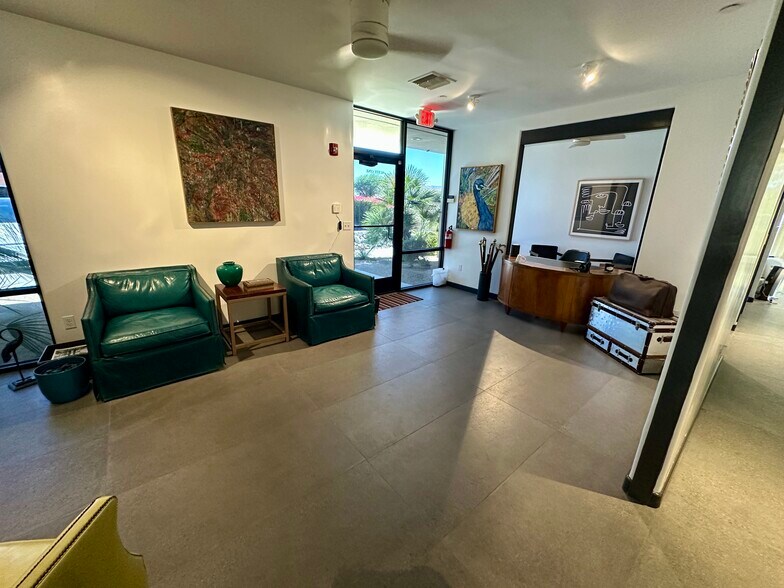 More Photos Of 560 S Paseo Dorotea, Palm Springs Medical For Lease