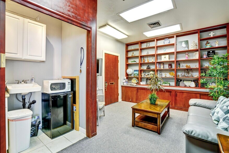 More Photos Of 2805 Castro Valley blvd, Castro Valley Office For Sale