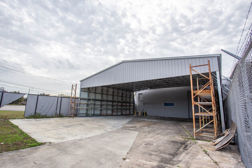 More Photos Of 1400 N Orange Blossom Trl, Orlando Warehouse For Sale