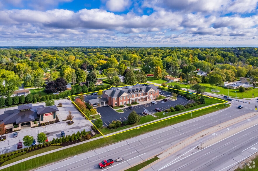 More Photos Of 18200 W Capitol Dr, Brookfield Medical For Sale