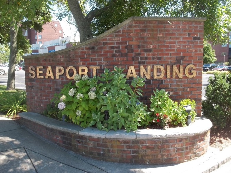 More Photos Of 152 Lynnway, Lynn Office For Sale