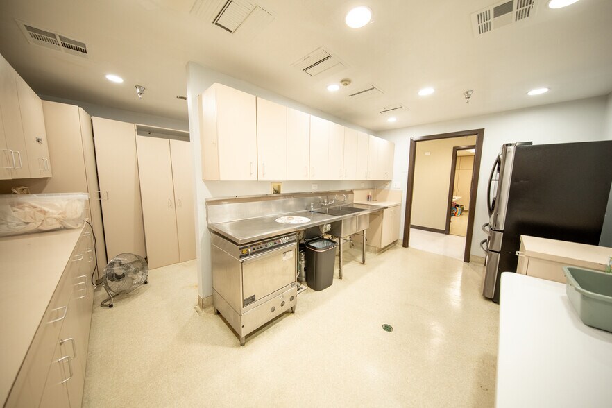 More Photos Of 24693 Ironwood Ave, Moreno Valley Daycare Center For Lease