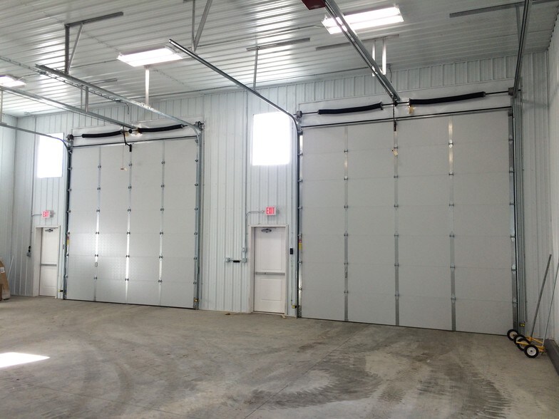 More Photos Of 1809 43rd St N, Fargo Warehouse For Lease