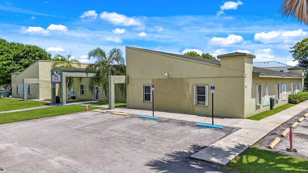 More Photos Of 735 NE 12th Ave, Homestead Land For Sale