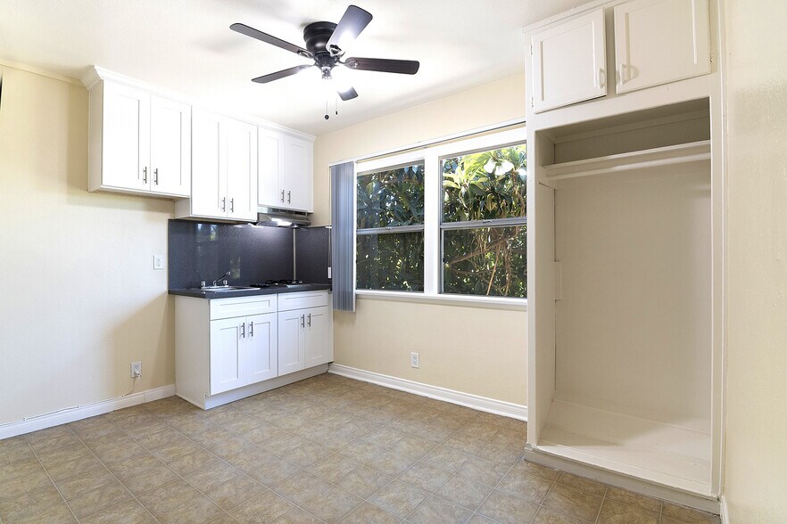 More Photos Of 1930 S Oxford Ave, Los Angeles Apartments For Sale