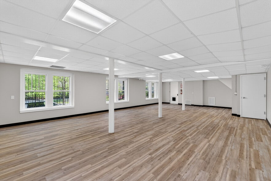 More Photos Of 208 St Marys St, Raleigh Loft Creative Space For Sale