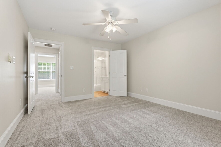 More Photos Of 5306-5320 Park Rd, Charlotte Apartments For Sale