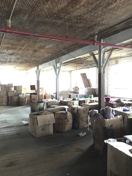 More Photos Of 768 Bergen St, Brooklyn General Retail For Sale