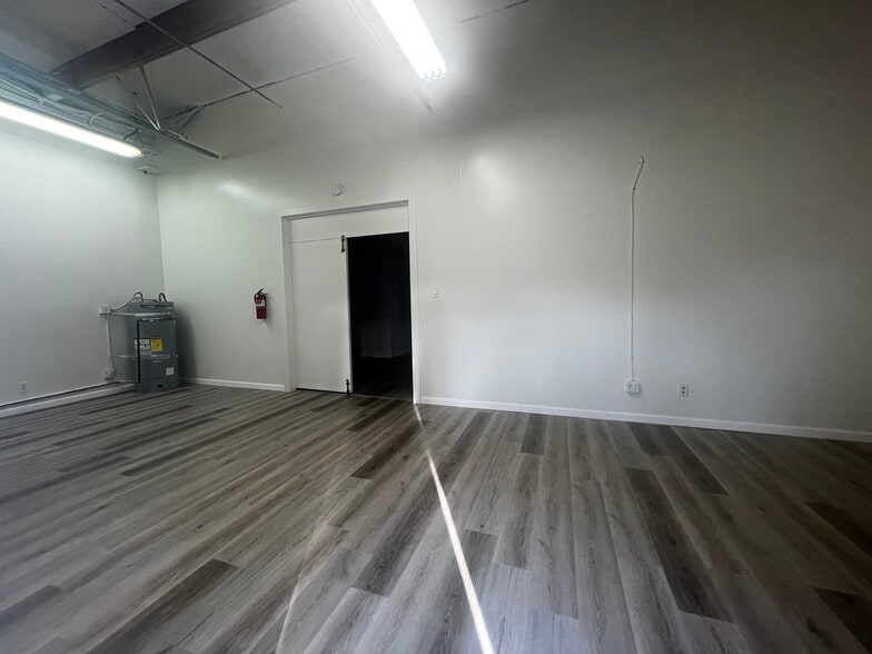More Photos Of 3350 Scott Blvd, Santa Clara Office For Lease