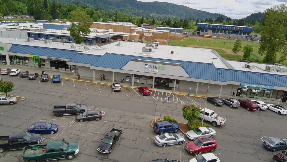 More Photos Of 110-300 Kelso Dr, Kelso Unknown For Lease