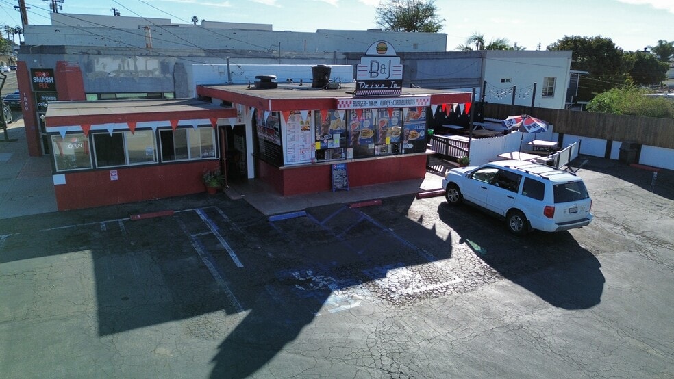 More Photos Of 1876 E Main St, Ventura Freestanding For Sale