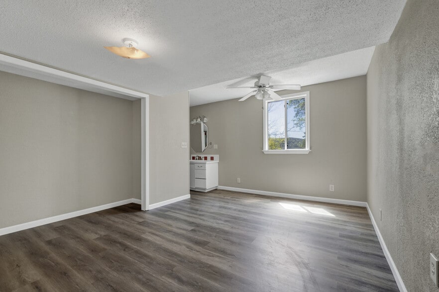 More Photos Of 200 Peggs Pl, Canyon Lake Specialty For Sale