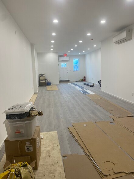 More Photos Of 8417 7th Ave, Brooklyn Office For Lease