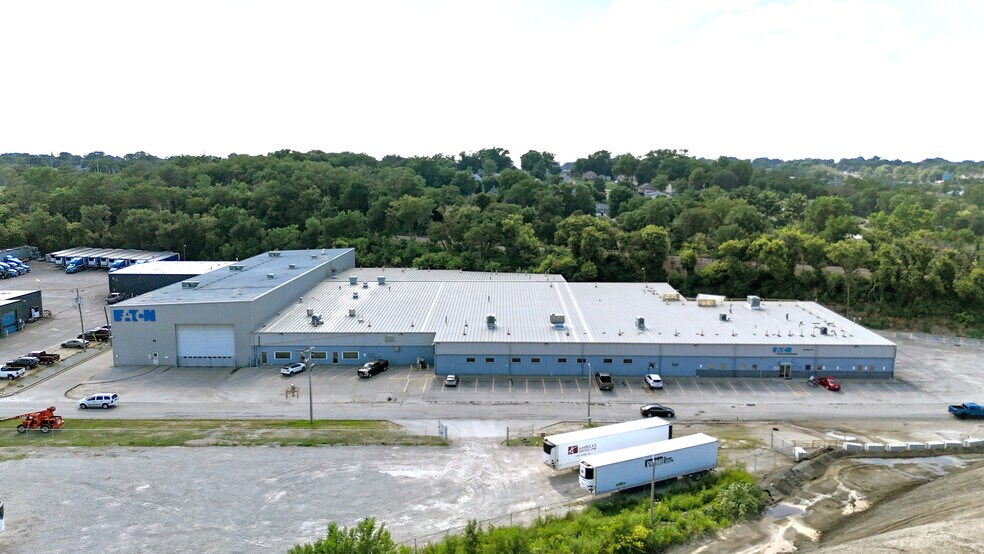 More Photos Of 3900 Dahlman Ave, Omaha Warehouse For Lease