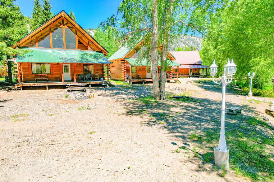 More Photos Of 860 County Road 142, Lake City Hotel For Sale