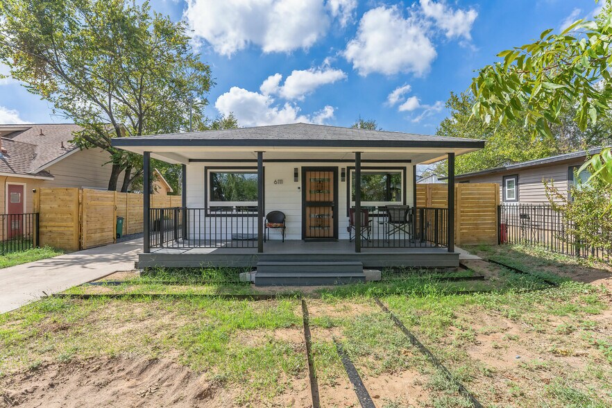 More Photos Of 6111 Atwood St, Austin Multifamily For Sale