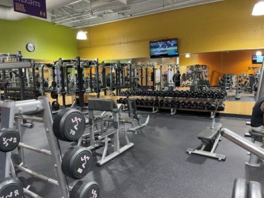 More Photos Of 2579 Sycamore Rd, Dekalb Freestanding For Lease