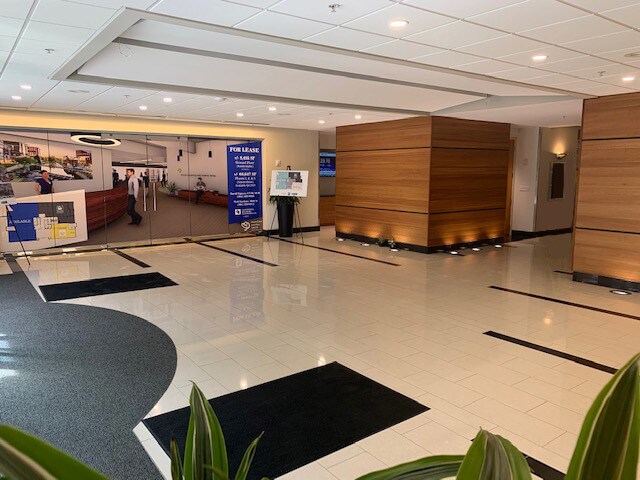 More Photos Of 200 E Broad St, Greenville Office For Lease