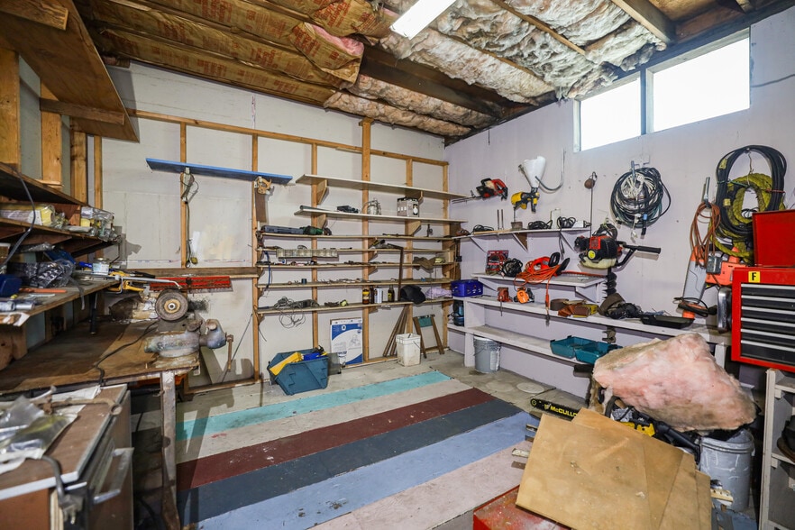 More Photos Of 411 S Jefferson St, Aberdeen Industrial For Sale