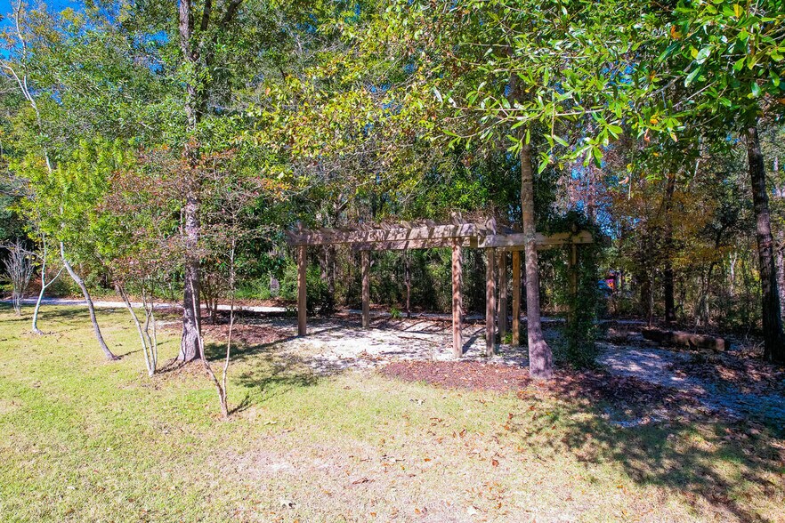 More Photos Of 7009 Creek Stone Rd, Milton Lodge Meeting Hall For Sale