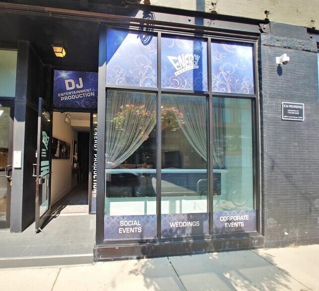 More Photos Of 2521 N Lincoln Ave, Chicago Apartments For Lease