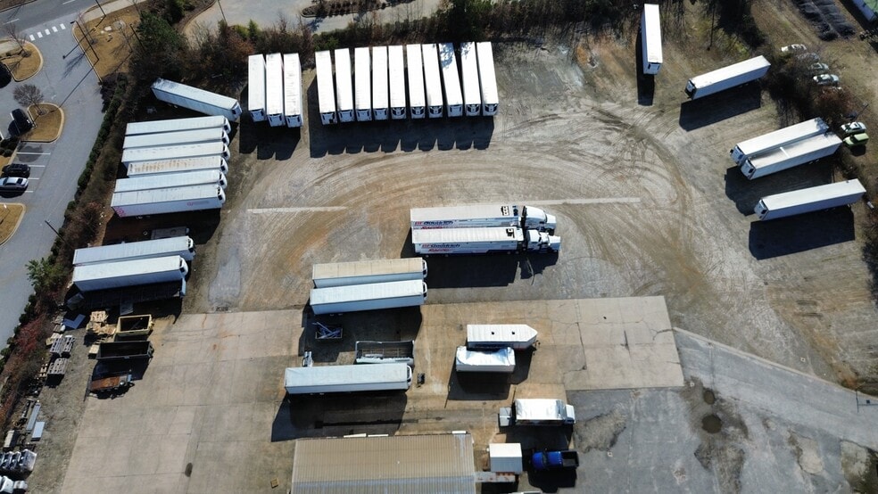 More Photos Of 161 Old Sulphur Springs Rd, Greenville Warehouse For Lease