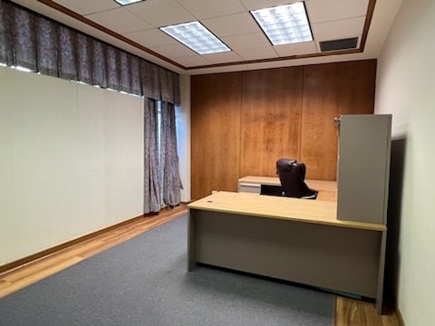 More Photos Of 909 Foisy St, Alexandria Medical For Sale