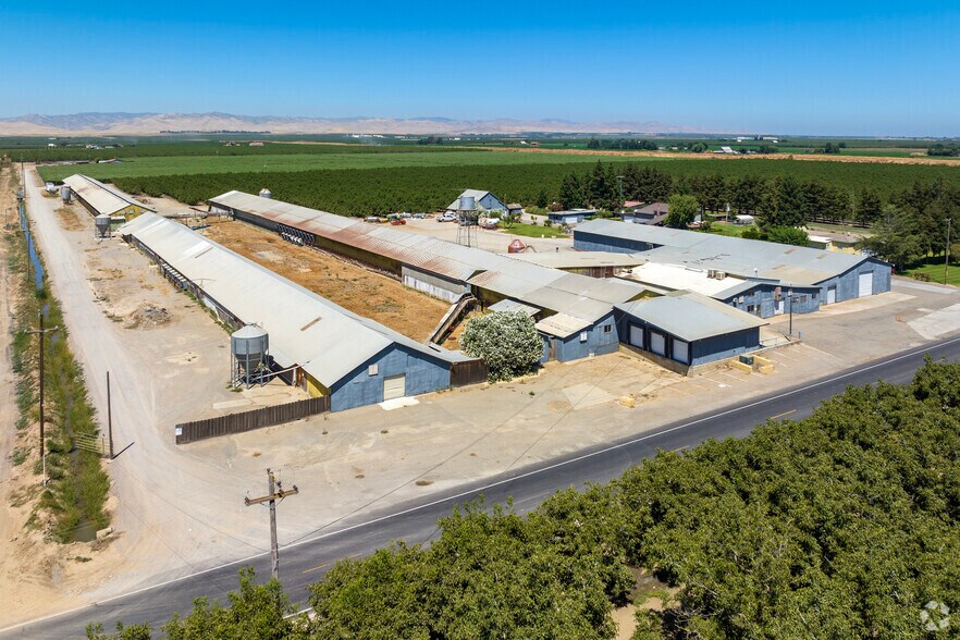 More Photos Of 133 S Whitworth Rd, Newman Warehouse For Lease