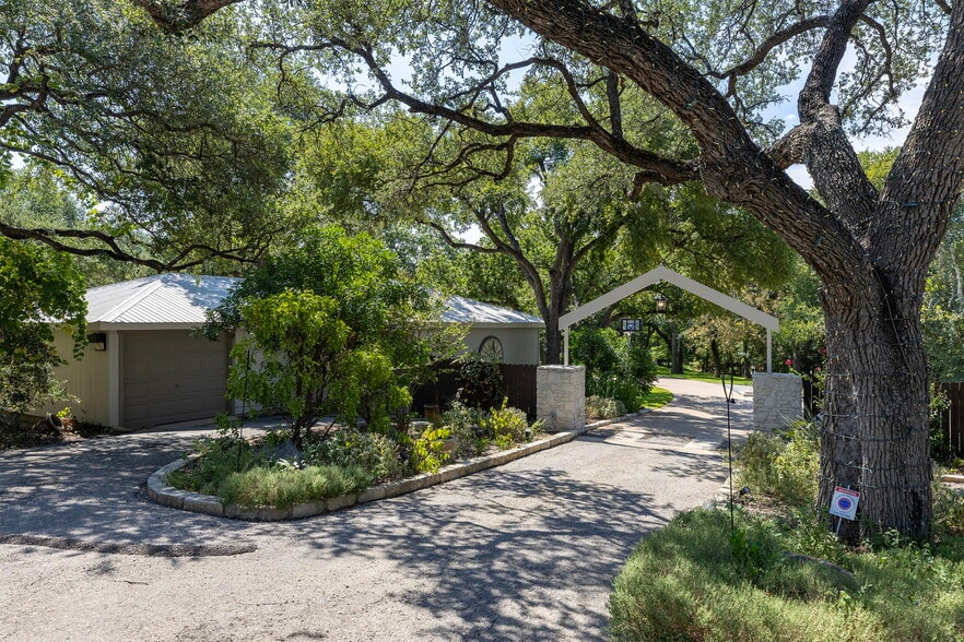 More Photos Of 2681 Sam Bass Rd, Round Rock Hospitality For Sale