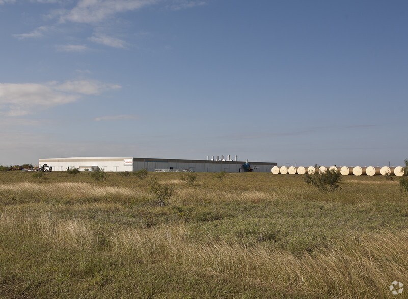 Primary Photo Of 42134 FM 510, Los Fresnos Manufacturing For Sale