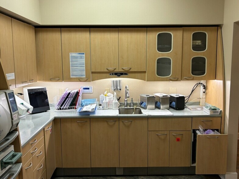 More Photos Of 570 Rinehart Rd, Lake Mary Office For Lease
