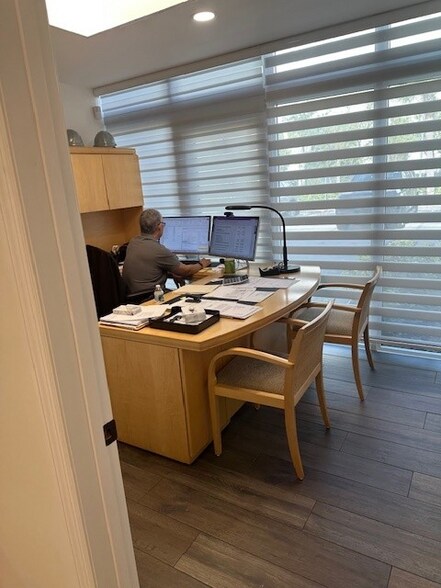 More Photos Of 16115 SW 117th Ave, Miami Showroom For Sale