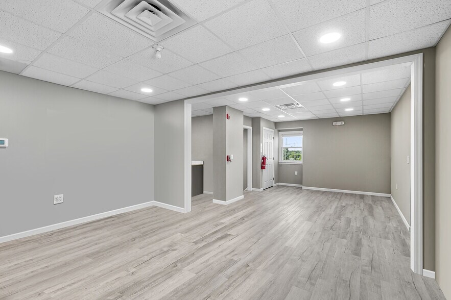 More Photos Of 2605 US 130, Cinnaminson Office For Lease