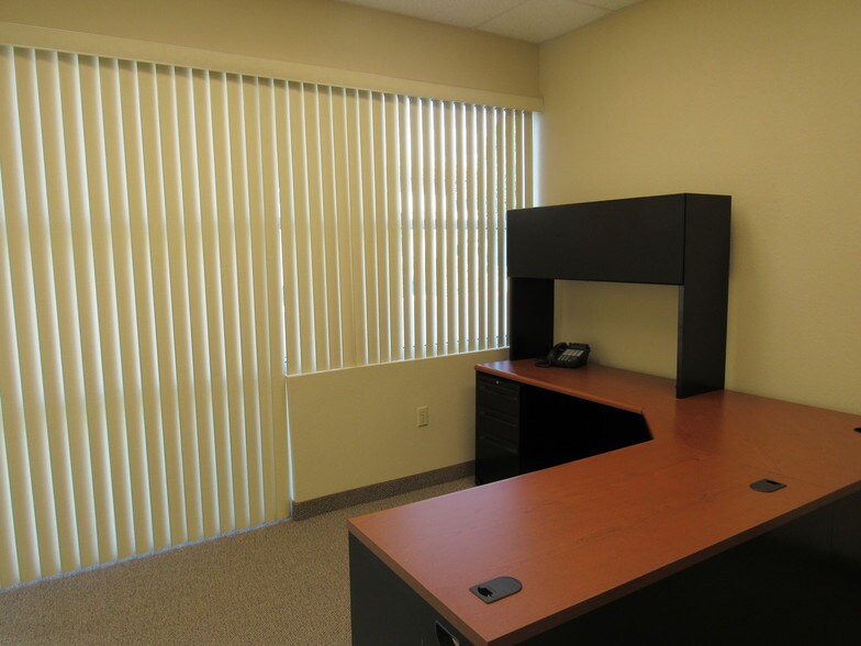 More Photos Of 15188 N 75th Ave, Peoria Medical For Sale