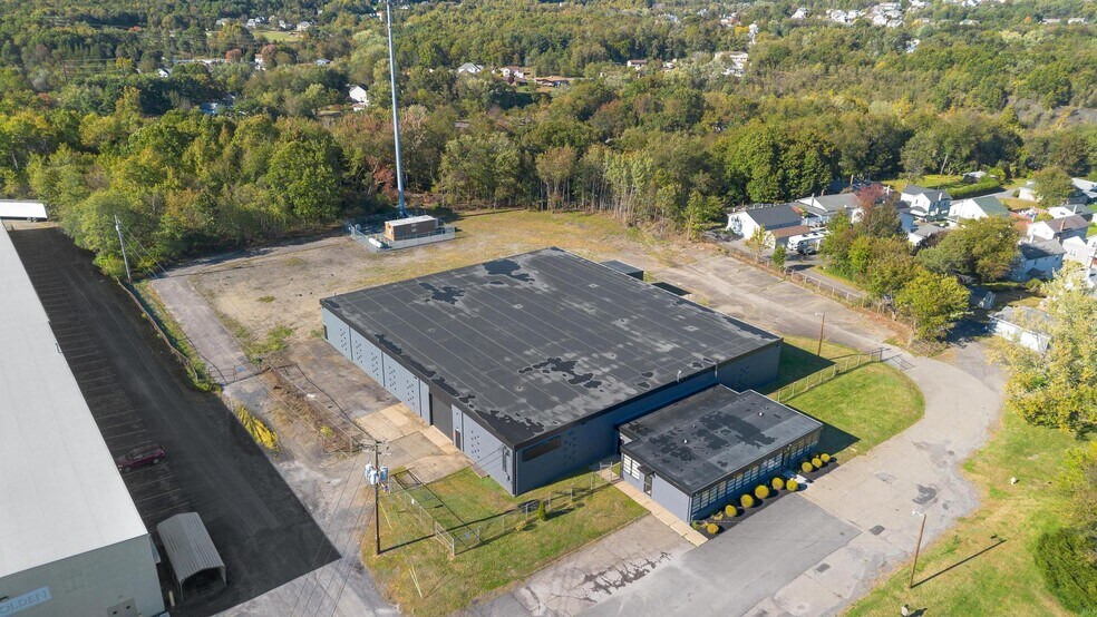 More Photos Of 325 Bridge St, Old Forge Manufacturing For Lease