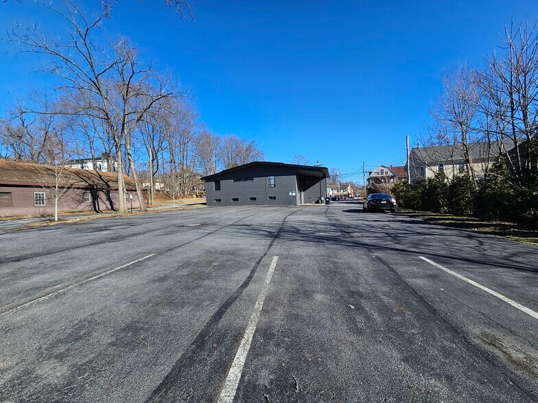 More Photos Of 23 West St, Warwick Office For Lease