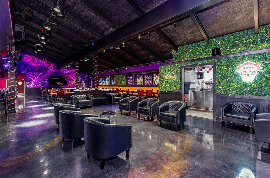 More Photos Of 1805 W 1st St, Springfield Restaurant For Lease