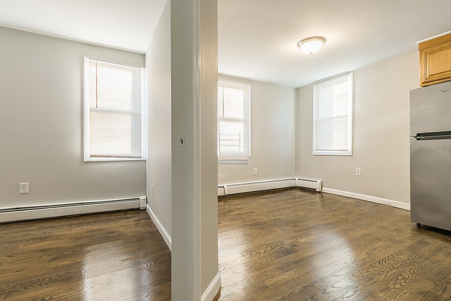 More Photos Of 16 Weldon St, Jersey City Multifamily For Sale