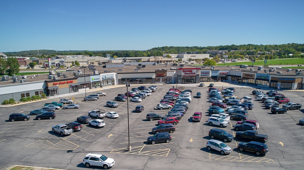 More Photos Of 1290-1300 Salem Rd SW, Rochester General Retail For Lease