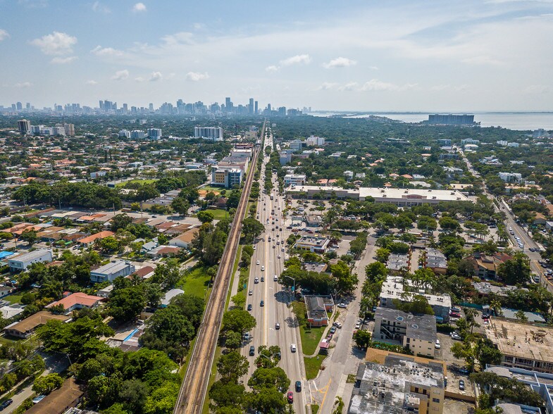 More Photos Of 3250 S Dixie Hwy, Miami Medical For Sale