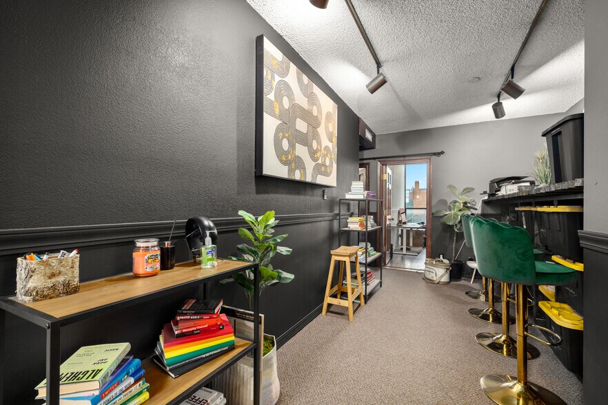 More Photos Of 17 2nd St E, Kalispell Storefront Retail Office For Sale