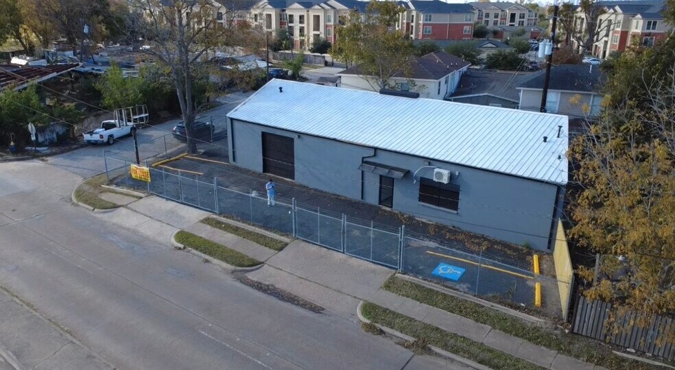 Primary Photo Of 6251 Griggs Rd, Houston Warehouse For Sale