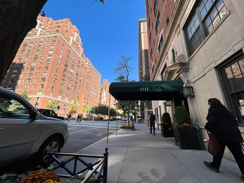 More Photos Of 1111 Park Ave, New York Apartments For Sale