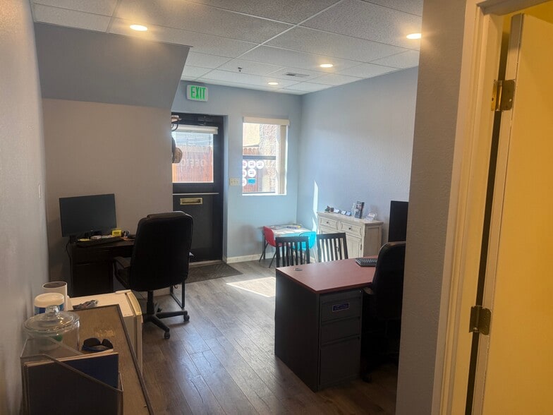 More Photos Of 2970 S Tejon St, Englewood Warehouse For Sale