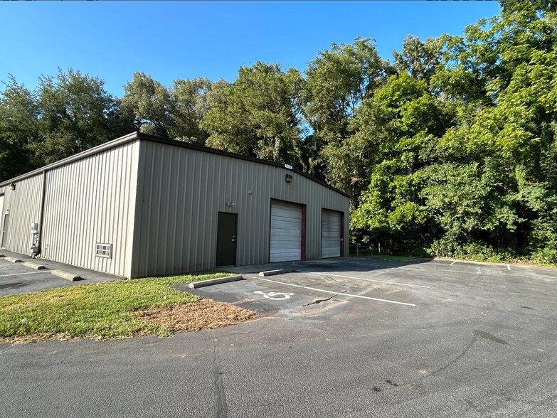 More Photos Of 133 Chester Ct, Bowling Green Warehouse For Lease