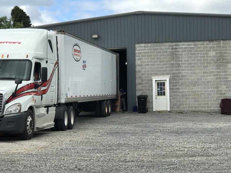More Photos Of 235 Lawless Rd, Morgantown Warehouse For Lease