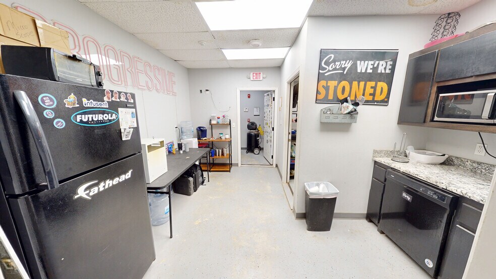 More Photos Of 12770 County Road 3580, Ada Sports And Entertainment For Sale