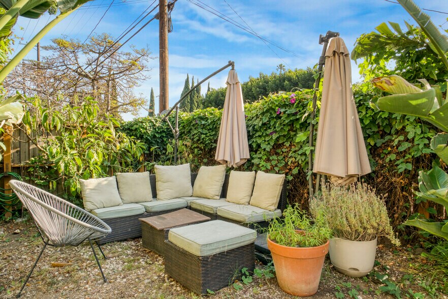 More Photos Of 2420 N Beachwood Dr, Los Angeles Multifamily For Sale