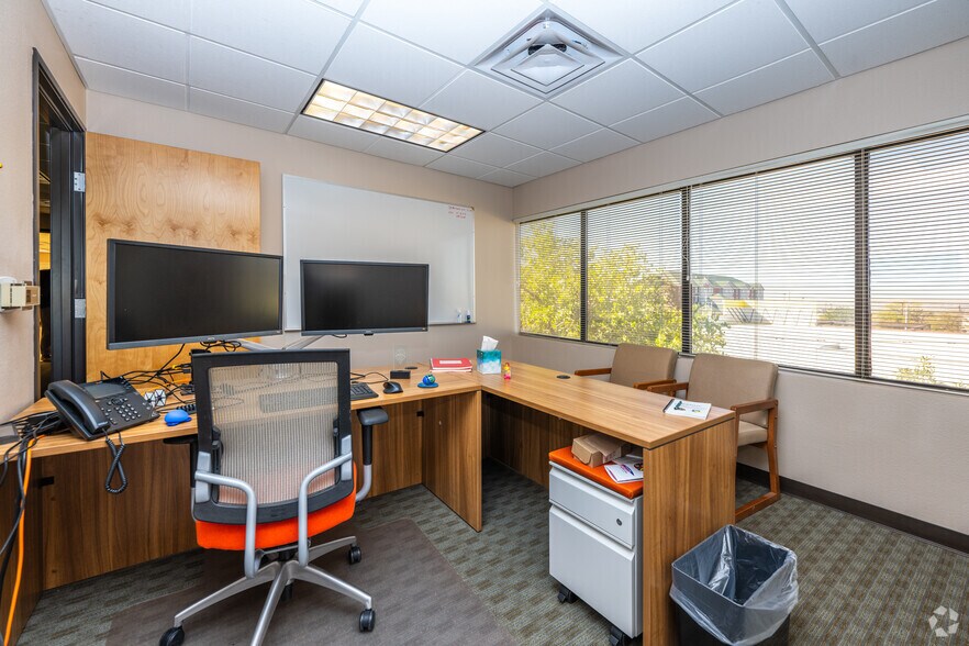 More Photos Of 2340 Alamo Ave SE, Albuquerque Office For Lease